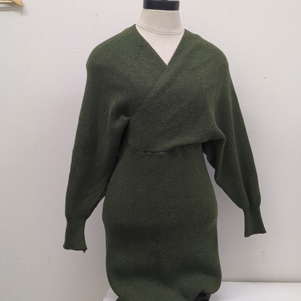 Elegant Long Sleeve Green Dress